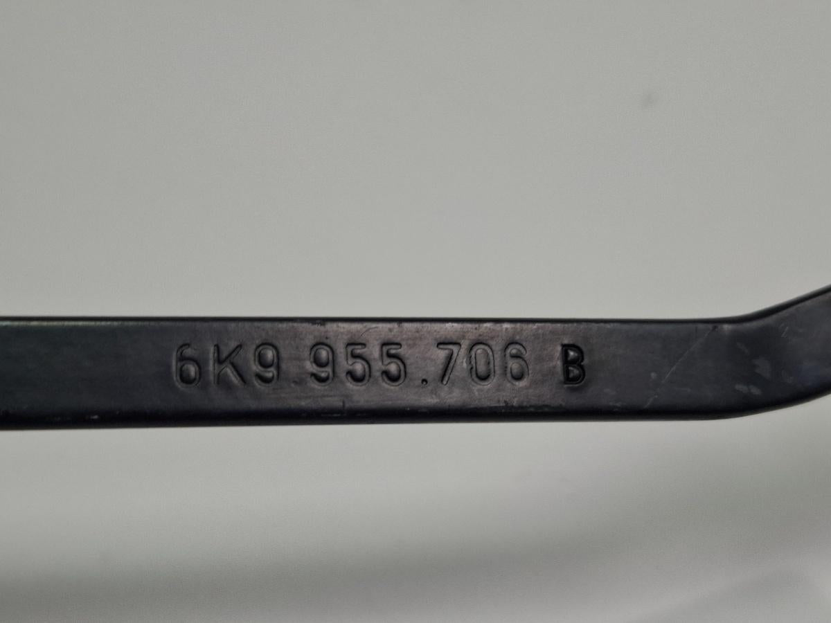 Brat stergator luneta spate VOLKSWAGEN CADDY II Box 9K9A 1995 - 20041.9 SDI AEY, AYQ 6K9955706B