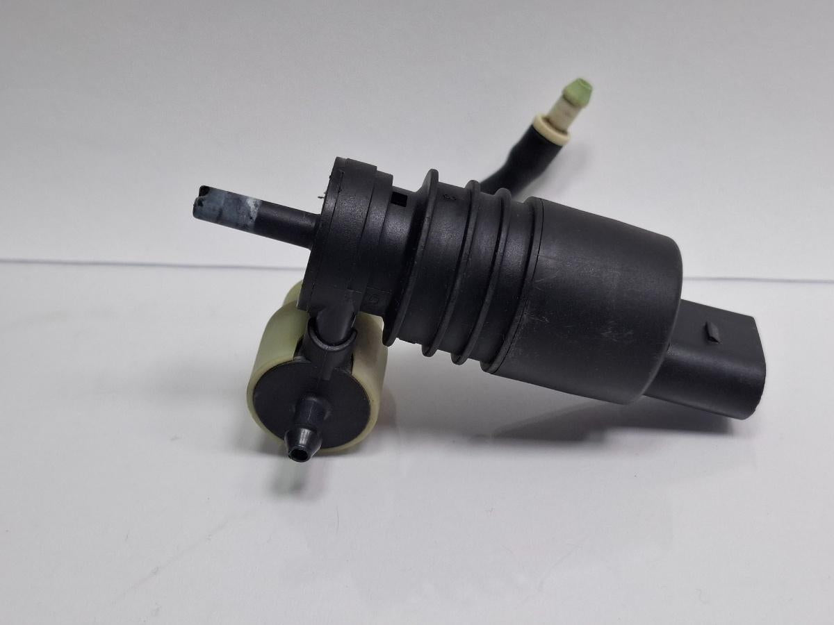 Pompita lichid parbiz VOLKSWAGEN CADDY II Box 9K9A 1995 - 2004 1.9 SDI AEY, AYQ 1K6955651
