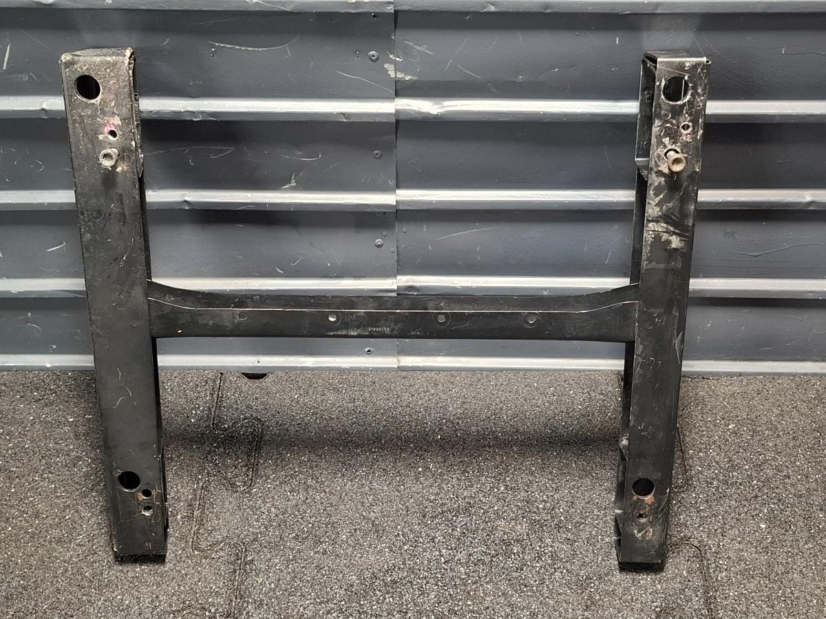 Baza fixare scaun stanga fata VOLKSWAGEN CADDY IV Estate SAB, SAJ 2015 - >2.0 TDI CUUD, DFSD 2K5881033