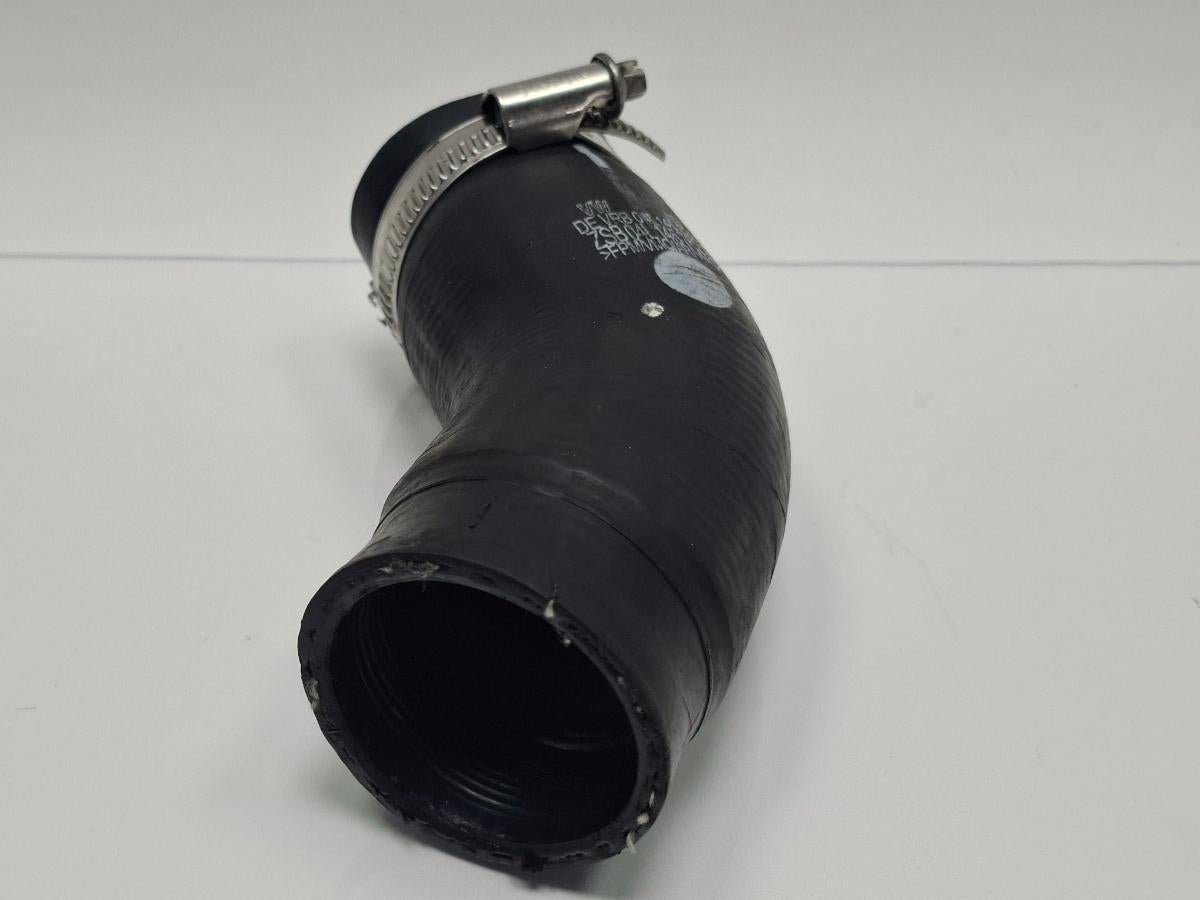 Furtun intercooler VOLKSWAGEN CADDY IV Estate SAB, SAJ 2015 - >2.0 TDI CUUD, DFSD 04L145762E