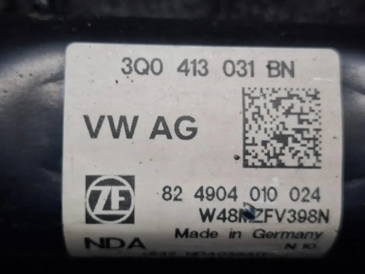 Amortizor cu arc stanga fata VOLKSWAGEN PASSAT Variant 3G5 2014 - >2.0 TDI CRLB, DBGA, DFGA 3Q0413031BN