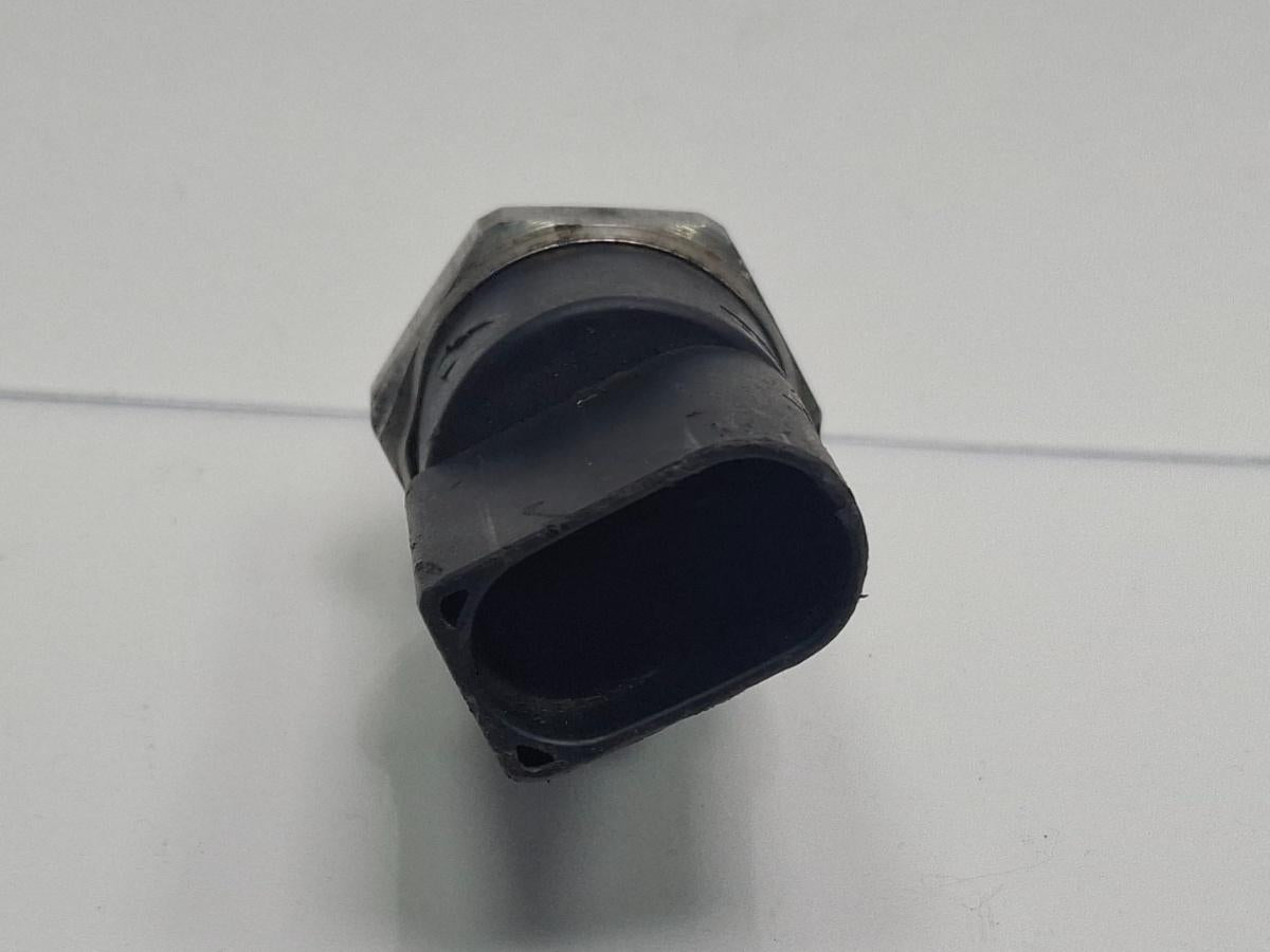 Regulator presiune injectie AUDI A8 II 4E2, 4E8 2002 - 20103.0 TDI quattro ASB BOSCH 0281002691 059130758