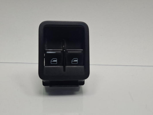 Butoane geamuri electrice VOLKSWAGEN CADDY IV Estate SAB, SAJ 2015 - >2.0 TDI CUUD, DFSD 2K5867255B , 2K5868247H