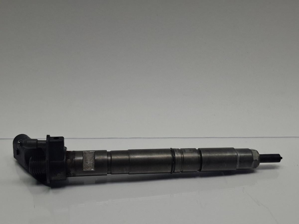 Injector AUDI A6 III Avant 4F5, C6 2005 - 2011 3.0 TDI quattro BMK 059130277BE