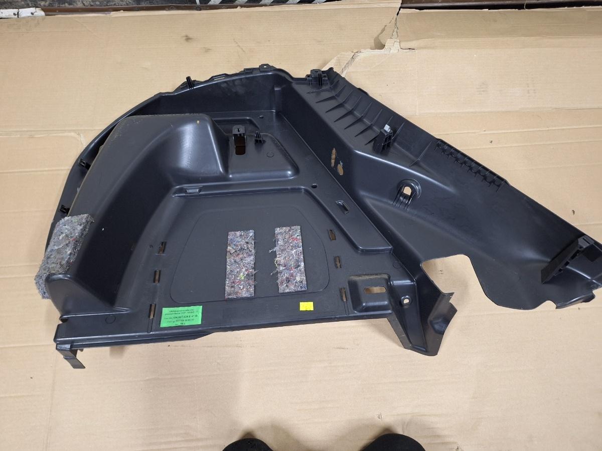 Panou capitonaj lateral portbagaj dreapta SKODA FABIA II 542 2006 - 20141.2 1.2 1.2 BBM, CHFA 5J6867428E