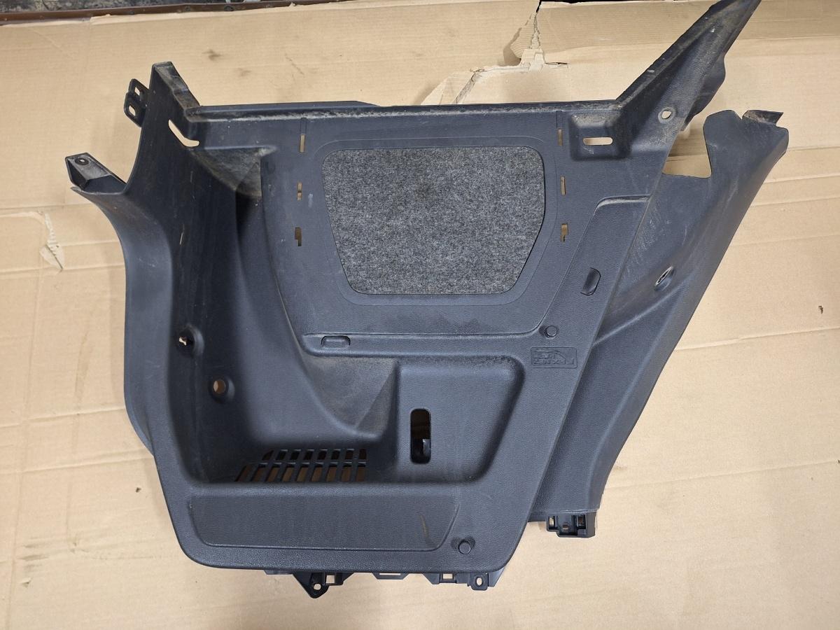 Panou capitonaj lateral portbagaj dreapta SKODA FABIA II 542 2006 - 20141.2 1.2 1.2 BBM, CHFA 5J6867428E