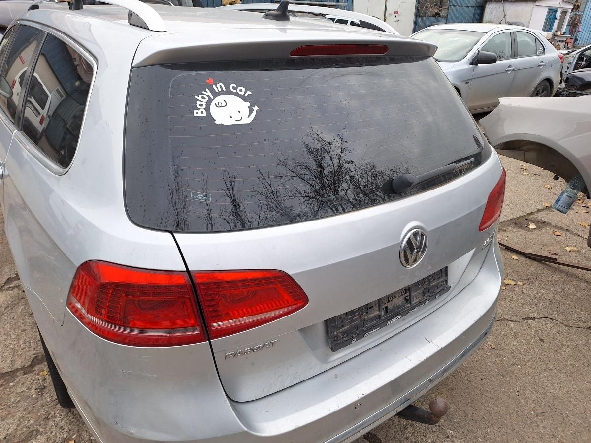 Haion portbagaj dezechipat cu luneta Volkswagen passat B7 365 variant / kombi  2010 - 2014 , gri LA7W
