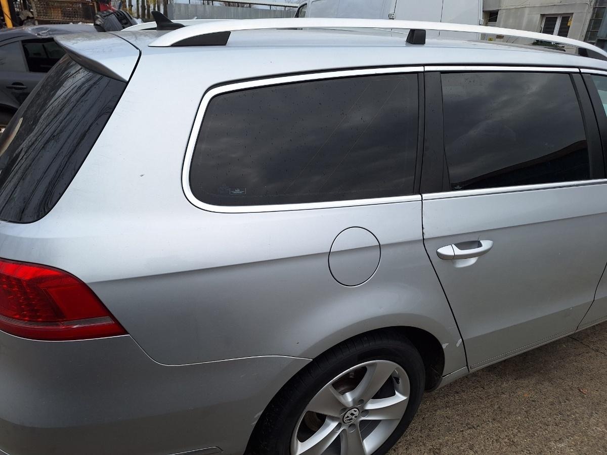 Aripa spate dreapta VOLKSWAGEN PASSAT B7 365 Variant / Kombi  2010 - 2014 ,  gri LA7W