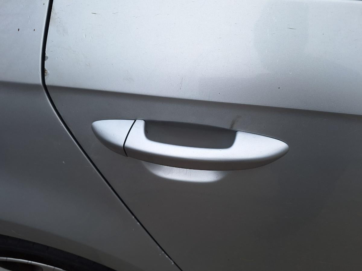 Maner exterior portiera spate dreapta spate VOLKSWAGEN PASSAT 365 2010 - 20142.0 2.0 TDi BlueMotion CFFB