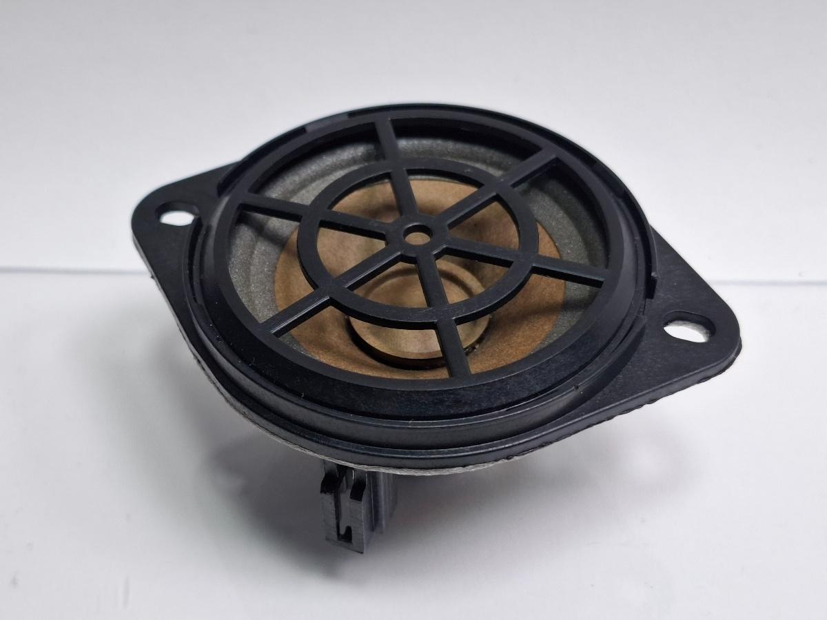Difuzor bord central AUDI A4 IV Avant 8K5, B8 2007 - 20152.0 TDI CAGA, CJCA, CMEA, CMFA 8R0035397