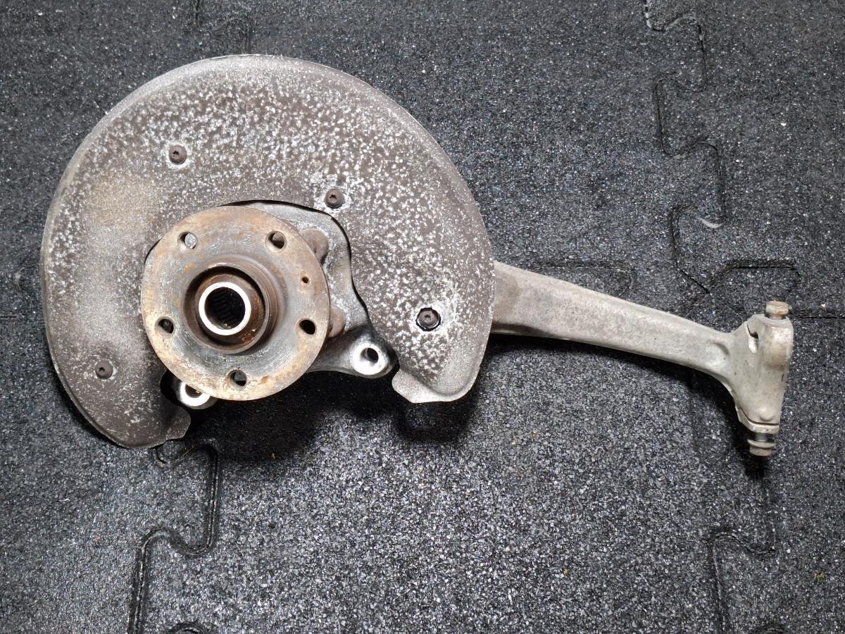 Fuzeta stanga fata AUDI Q5 8RB / A4 B8 2010 - 2015  8K0407241Q