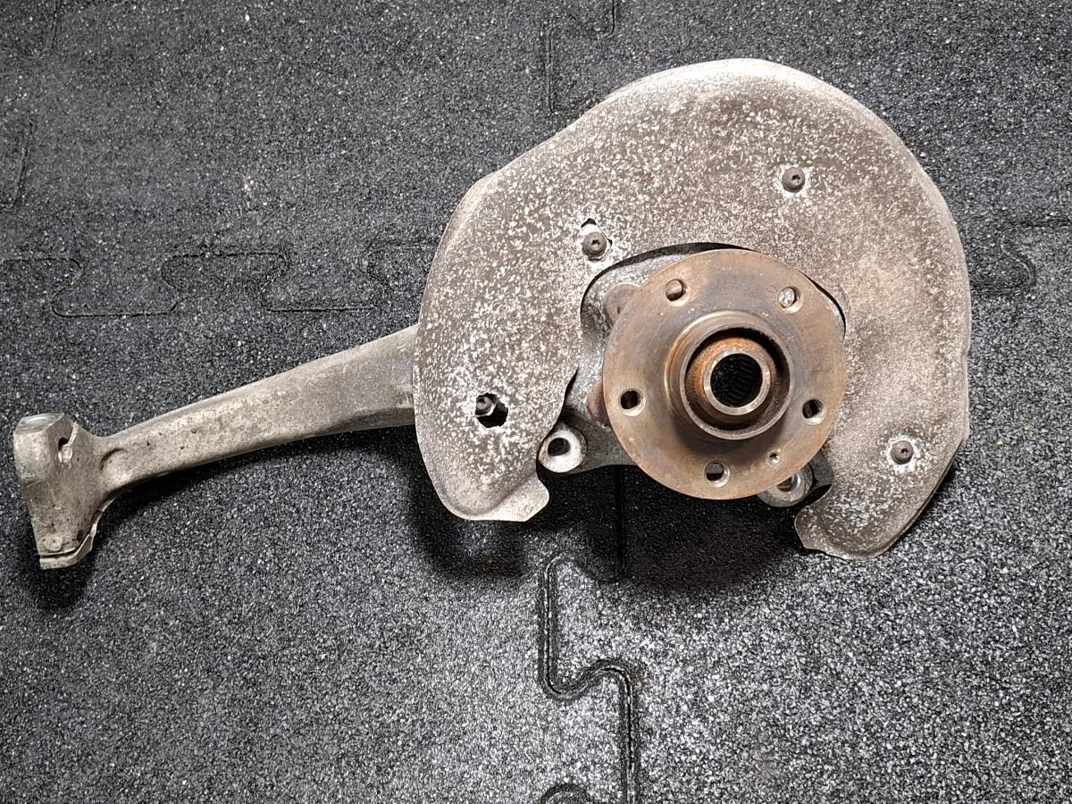 Fuzeta dreapta fata AUDI A4 B8 2010 - 2015 8K0407242Q , 8K0407254AB