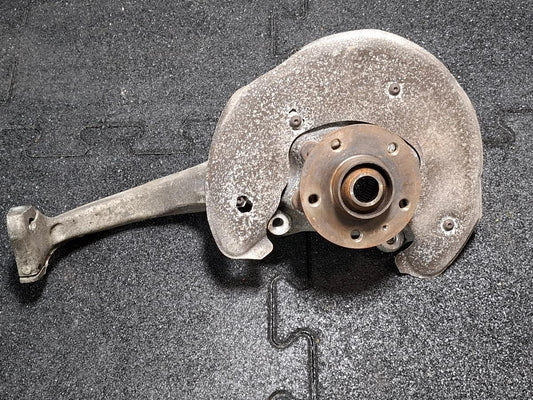 Fuzeta dreapta fata AUDI A4 B8 2010 - 2015 8K0407242Q , 8K0407254AB