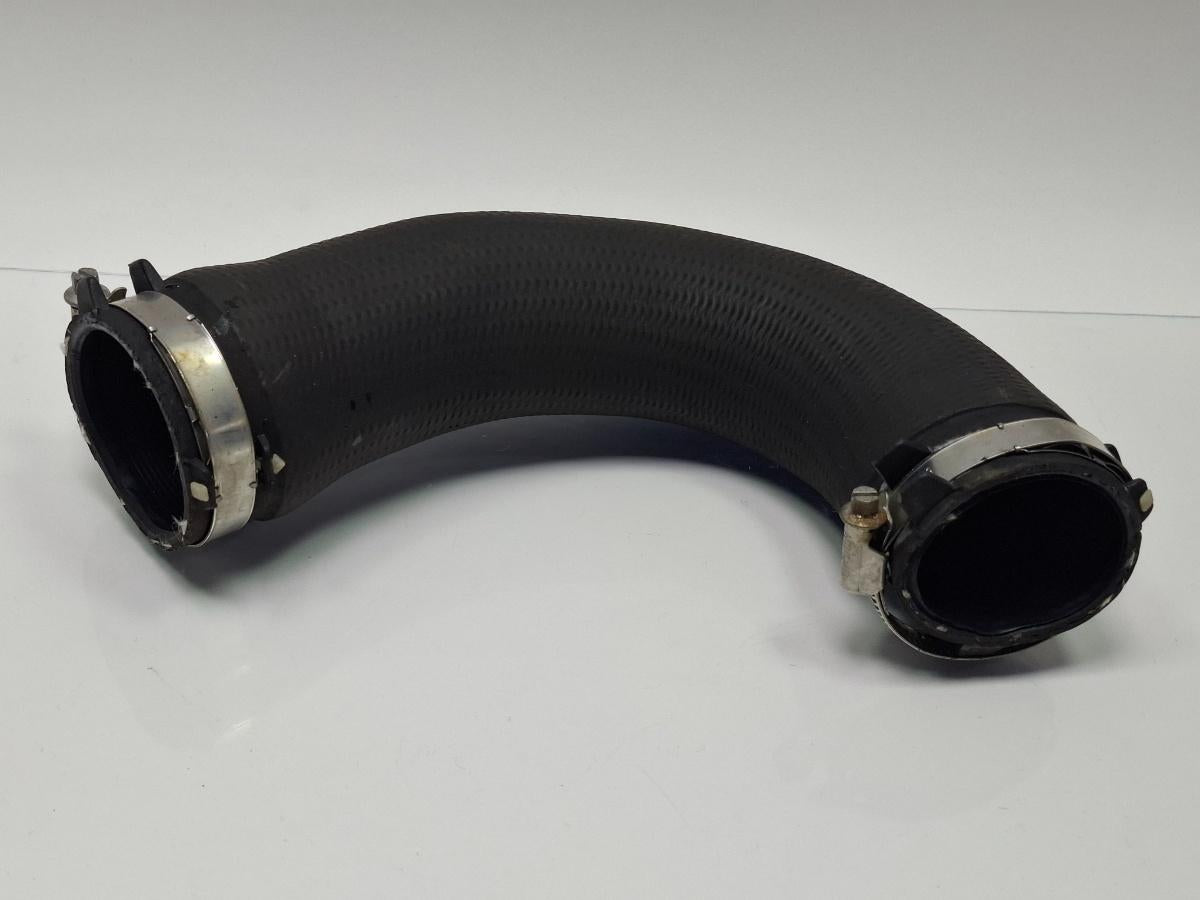 Furtun intercooler turbo  AUDI A4 IV Avant 8K5, B8 2007 - 20152.0 TDI CAGA, CJCA, CMEA, CMFA 8K0145709H