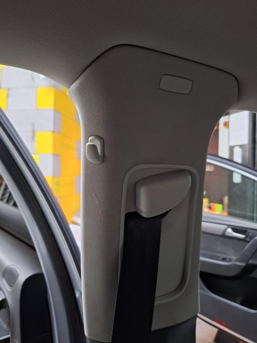 Ornament stalp (B) (superior) stanga VOLKSWAGEN PASSAT 365 2010 - 20142.0 2.0 TDi BlueMotion CFFB