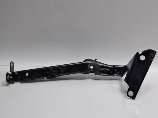 Suport aripa stanga fata AUDI A4 IV Avant 8K5, B8 2007 - 20152.0 TDI CAGA, CJCA, CMEA, CMFA 8K0821135C
