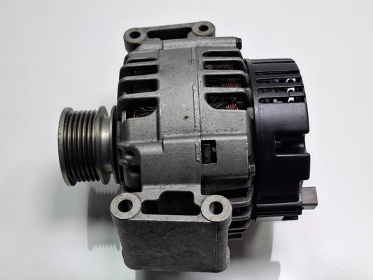 Alternator AUDI A4 II 8E2, B6 2000 - 20051.8 T AMB Valeo 06B903019X