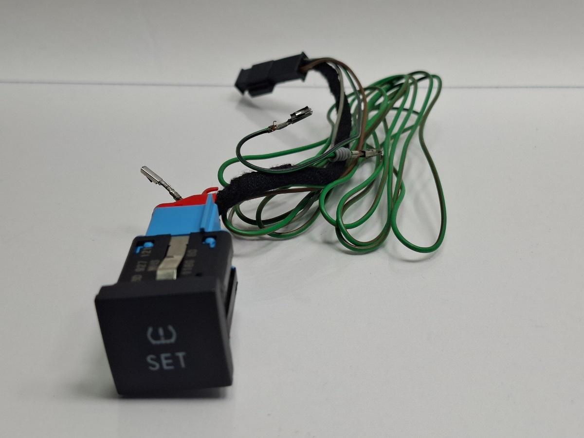 Buton presiune aer din anvelope VOLKSWAGEN GOLF VI 5K1 2008 - 20132.0 TDI CBDC, CLCA 56D927121