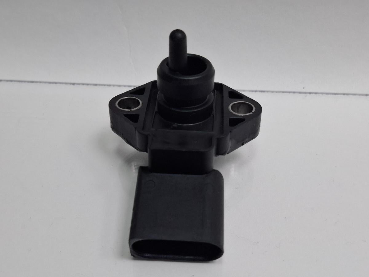 Senzor MAP VOLKSWAGEN BORA 1J2 1998 - 20131.9 TDI AGR, ALH BOSCH 0281002177 038906051