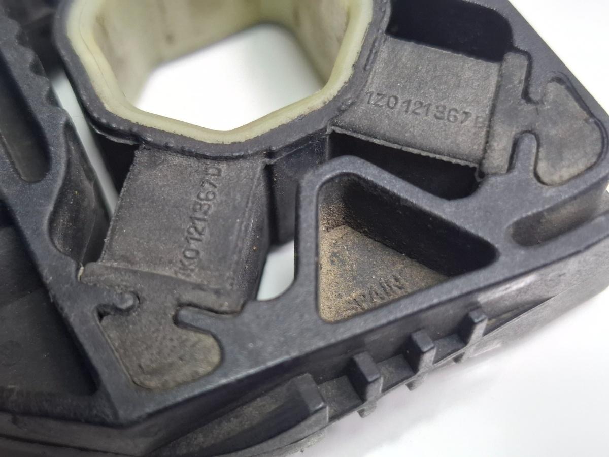 Suport radiator VOLKSWAGEN PASSAT Variant 3C5 2005 - 20112.0 TDI BMP 1Z0121867B , 1K0121867D