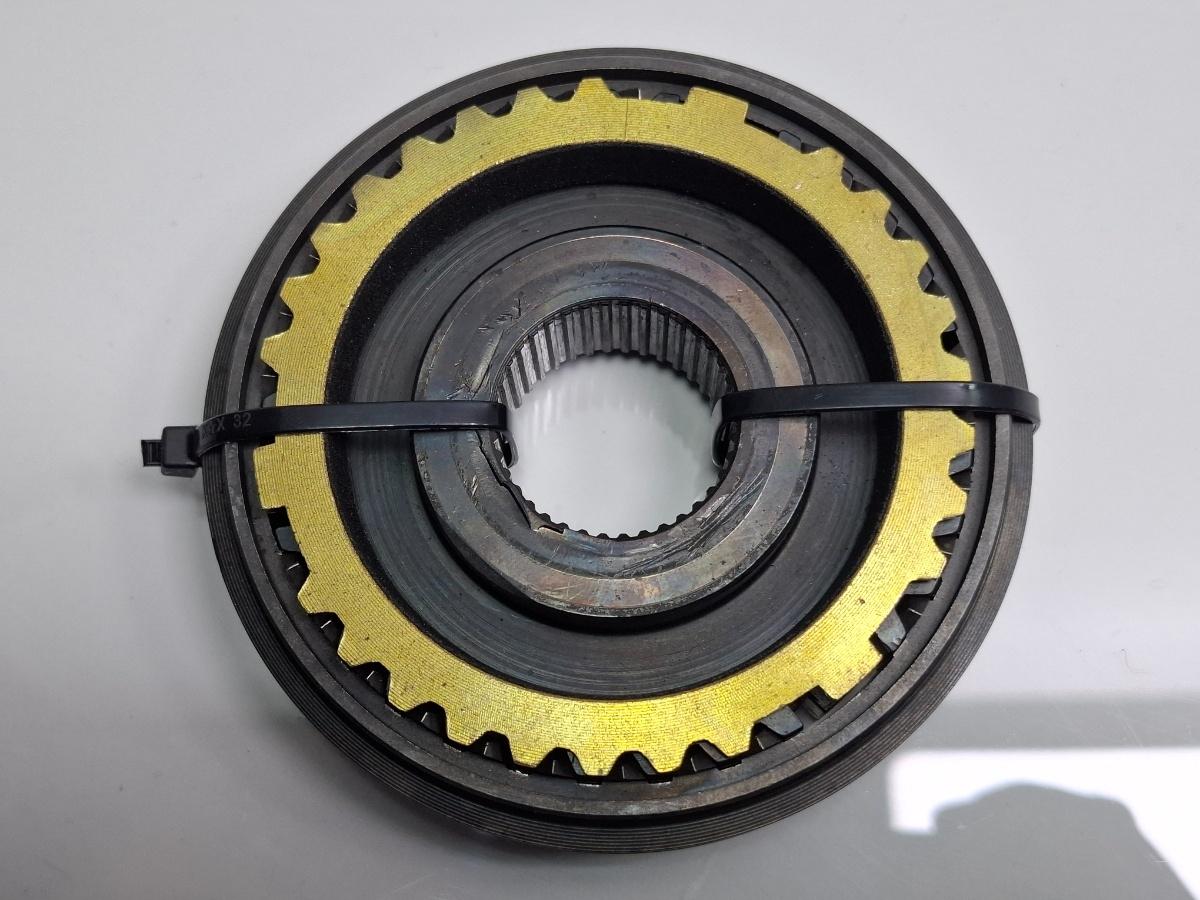 Pinion cuplare treapta 1/2 VOLKSWAGEN CADDY IV Estate SAB, SAJ 2015 - >2.0 TDI CUUD, DFSD 02J311239M