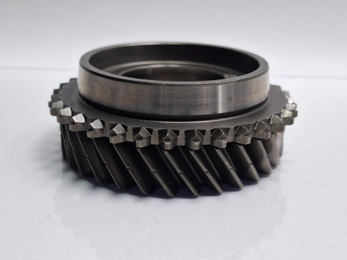 Pinion cuplare treapta a 2 a 32/32 VOLKSWAGEN CADDY IV Estate SAB, SAJ 2015 - >2.0 TDI CUUD, DFSD 02J311261AC
