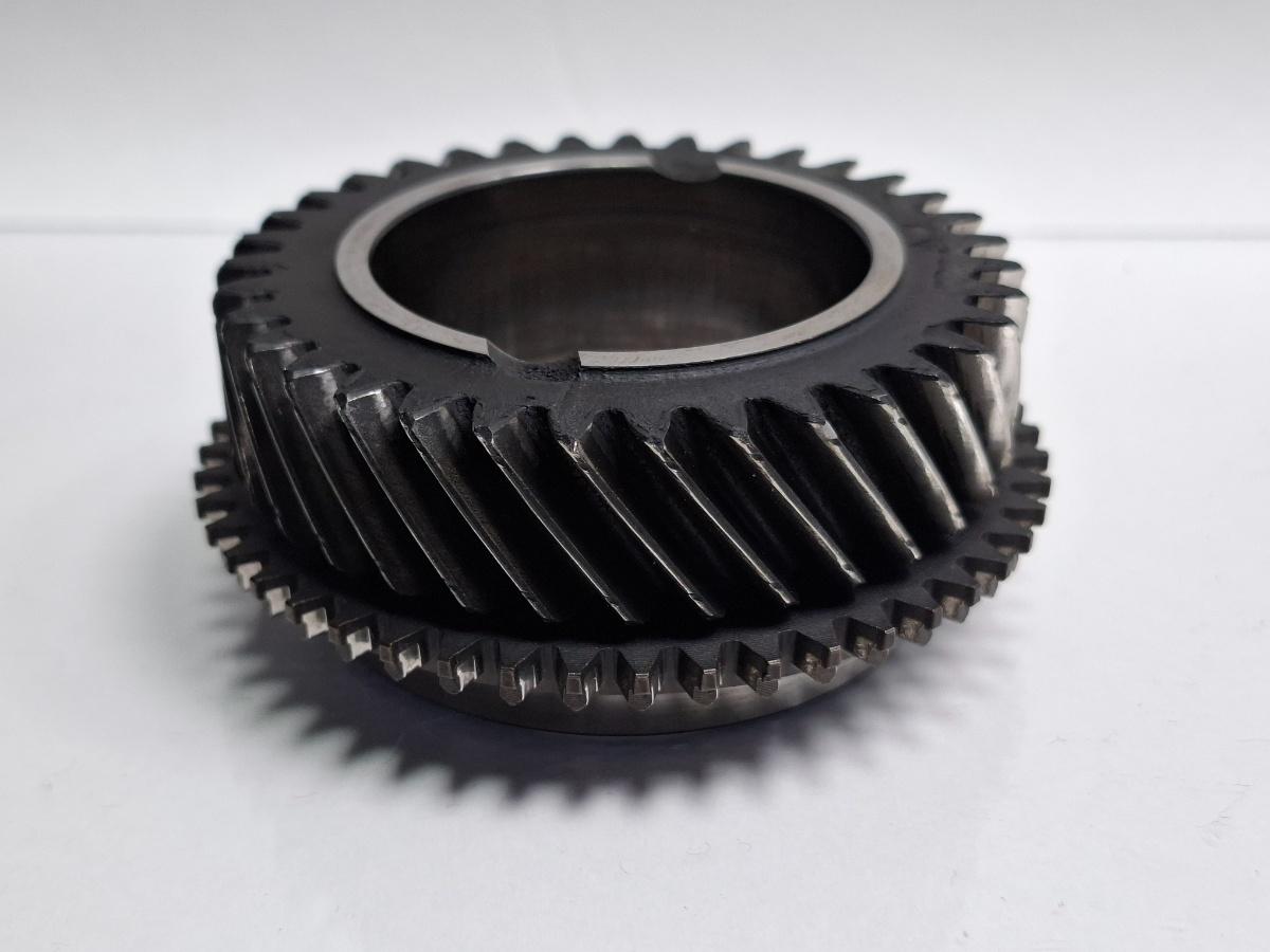 Pinion cuplare treapta a 6 a VOLKSWAGEN TOURAN 1T1, 1T2 2003 - 20102.0 TDI BMM 02M311349J
