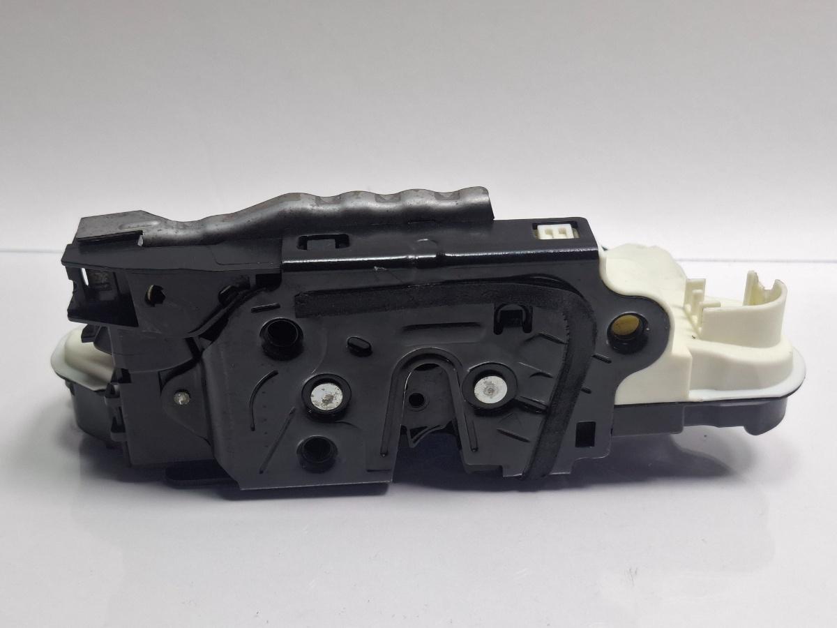 Broasca usa stanga fata VOLKSWAGEN GOLF VI 5K1 2008 - 20132.0 TDI CBDC, CLCA 5K1837015