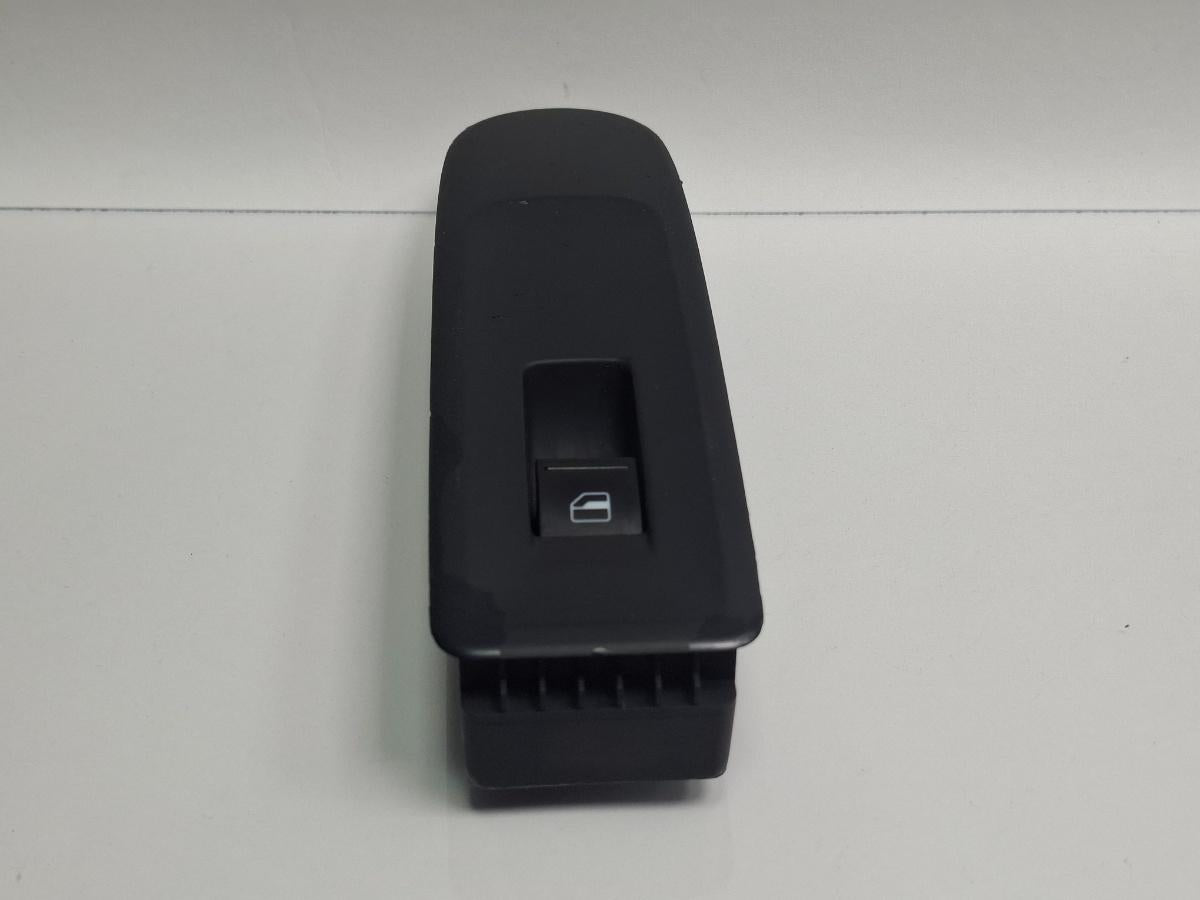 Buton geam electric dreapta fata VOLKSWAGEN GOLF VI 5K1 2008 - 20132.0 TDI CBDC, CLCA 5K0867256
