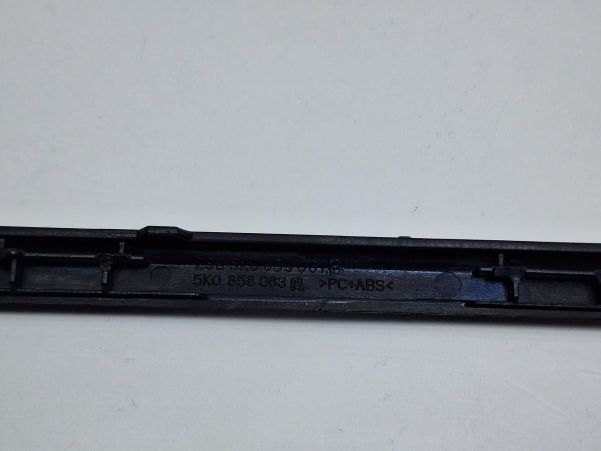 Rama navigatie VOLKSWAGEN GOLF VI 5K1 2008 - 20132.0 TDI CBDC, CLCA 5K0858063B