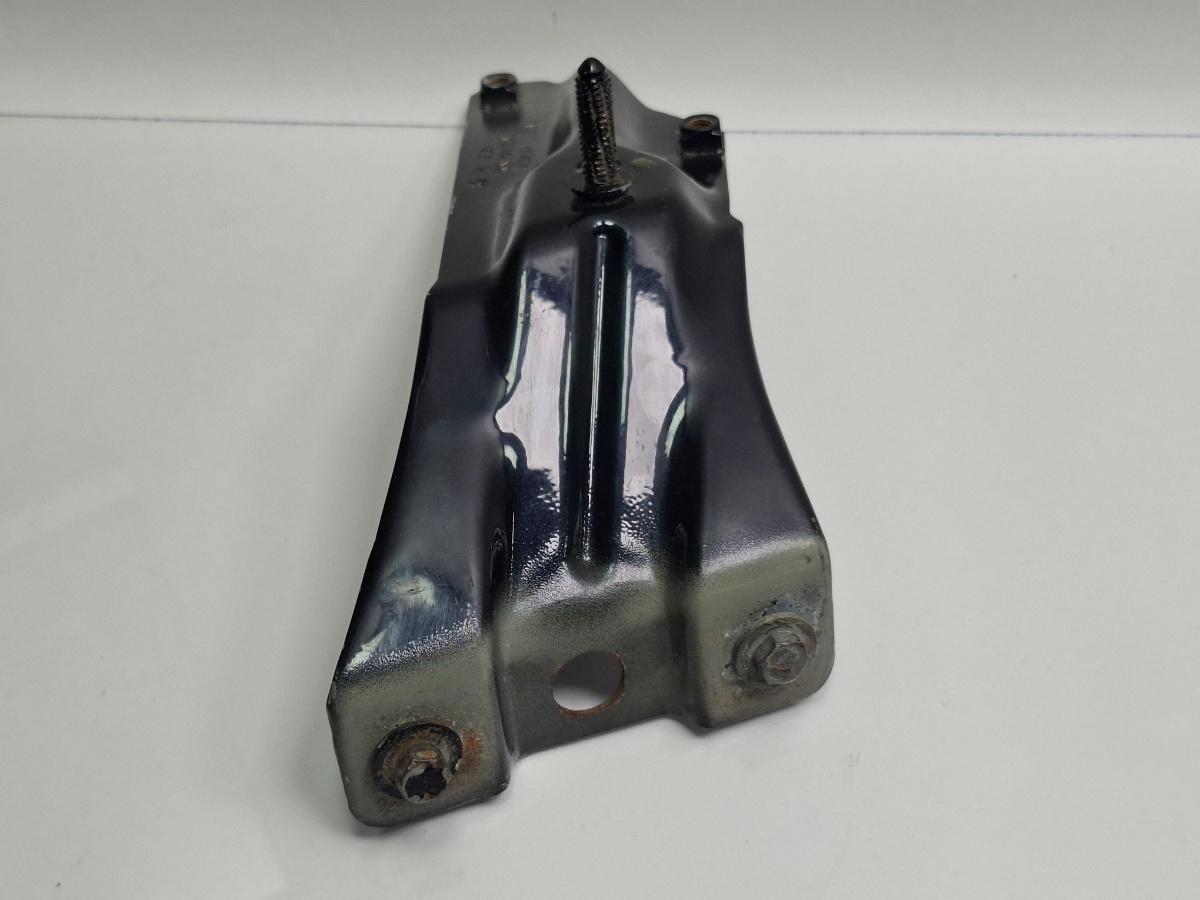 Suport aripa stanga fata VOLKSWAGEN GOLF VI 5K1 2008 - 20132.0 TDI CBDC, CLCA 5K6821135A