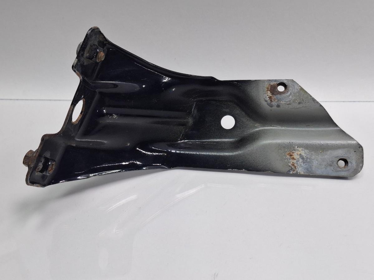 Suport aripa stanga fata VOLKSWAGEN GOLF VI 5K1 2008 - 20132.0 TDI CBDC, CLCA 5K6821135A