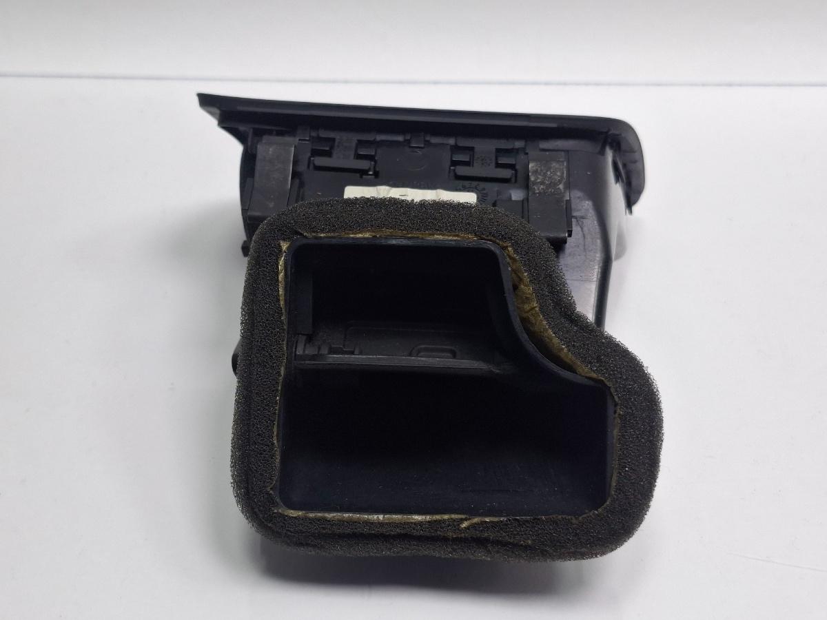 Grila ventilatie stanga VOLKSWAGEN PASSAT 365 2010 - 20142.0 2.0 TDi BlueMotion CFFB 3AB819701A