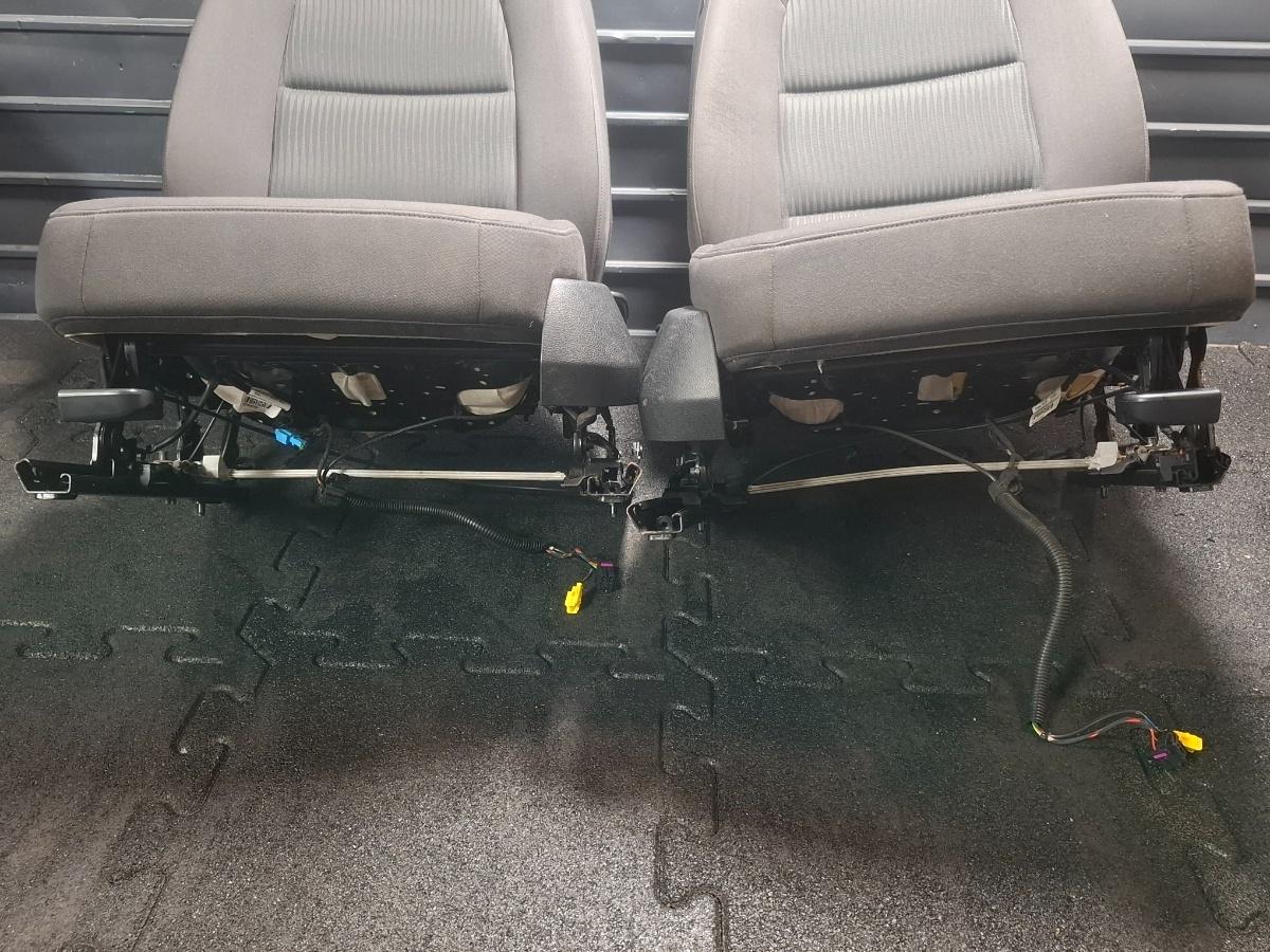Scaune cu incalzire fata AUDI A4 IV Avant 8K5, B8 2007 - 20152.0 TDI CAGA, CJCA, CMEA, CMFA 8K0880241F , 8K0880242F