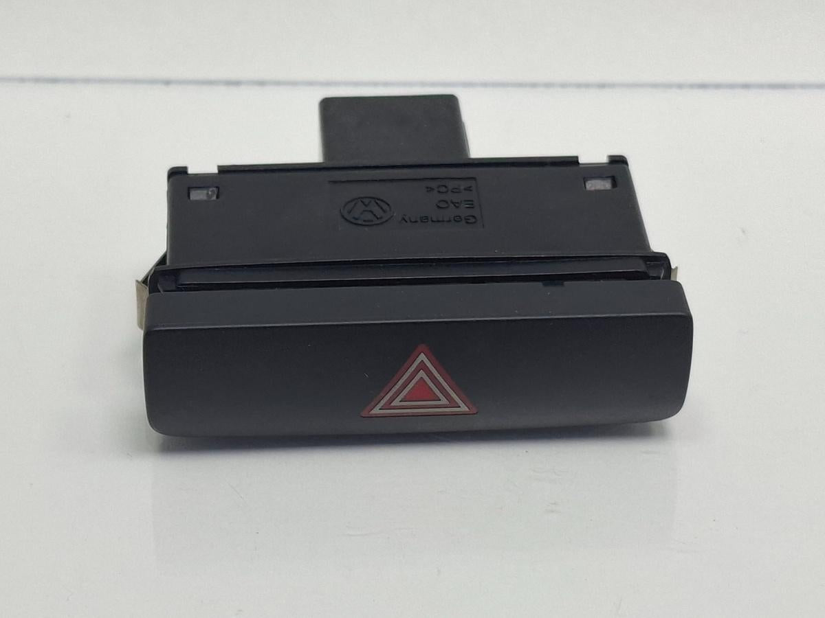 Buton avarie VOLKSWAGEN PASSAT Variant 365 2010 - 2014 2.0 TDI 4motion CFFB 3AA953509