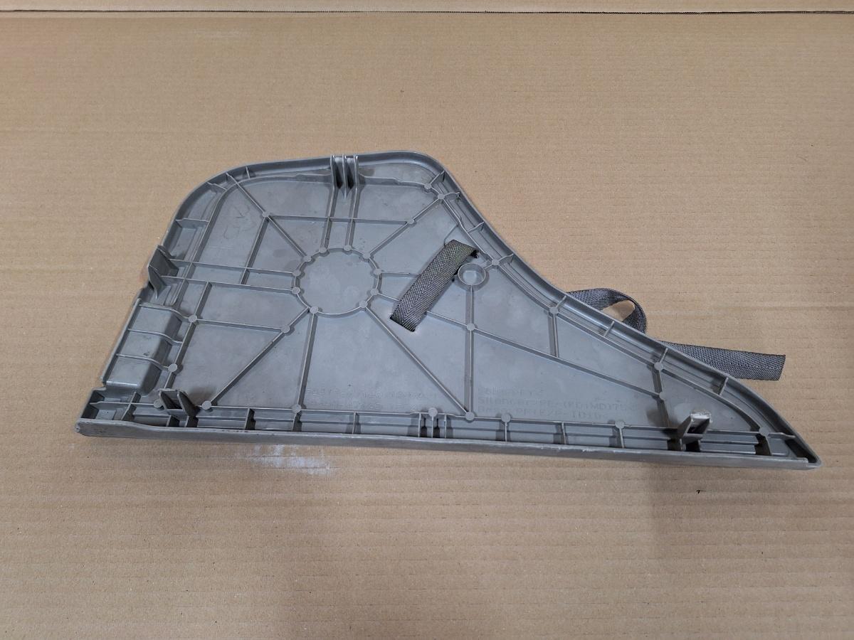 Capac capitonaj portbagaj TOYOTA PRIUS _W3_ 2008 - >1.8 Hybrid 2ZR-FXE 58417-47120