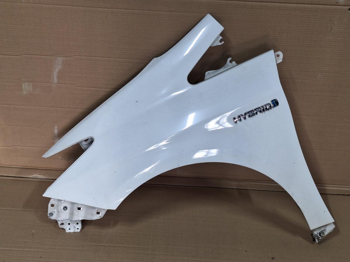 Aripa fata stanga TOYOTA PRIUS _W3_ 2008 - 2015 alb 040