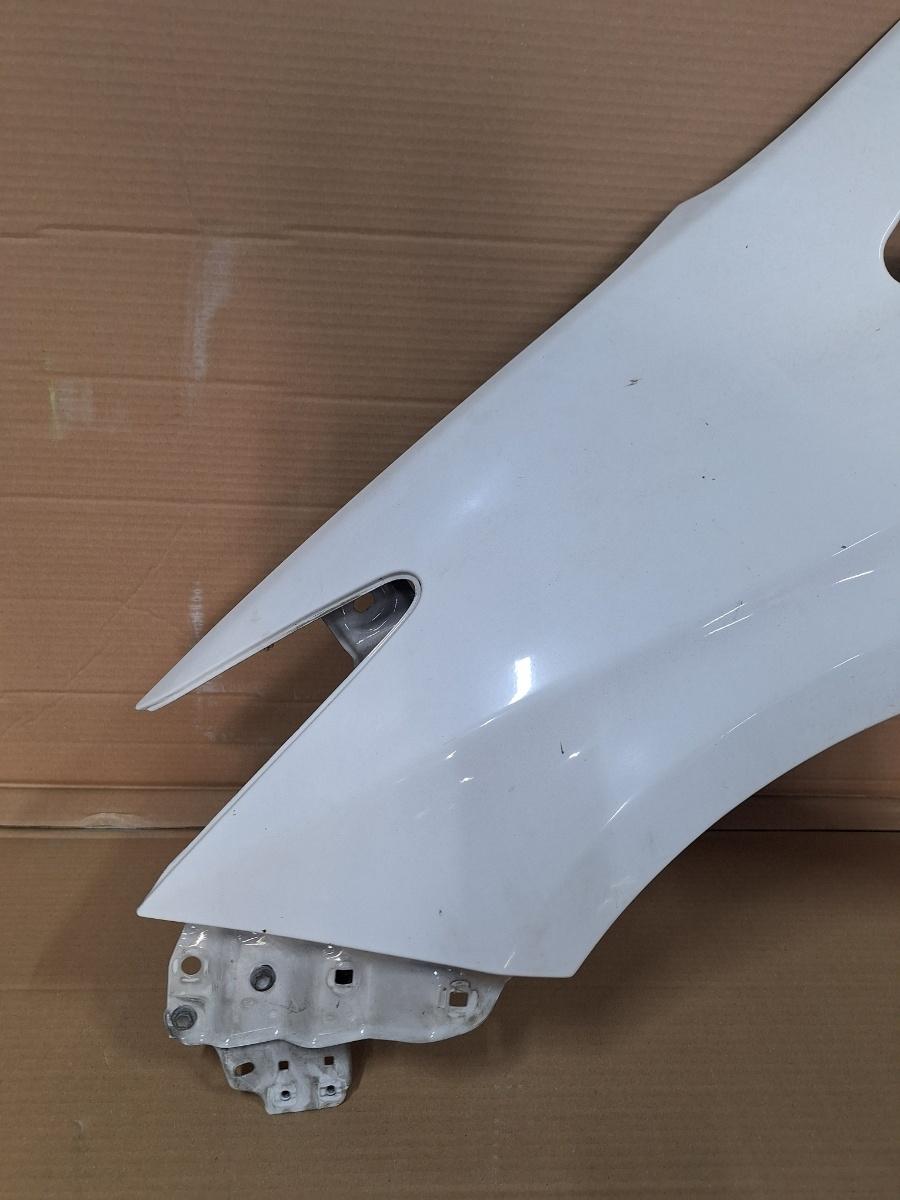 Aripa fata stanga TOYOTA PRIUS _W3_ 2008 - 2015 alb 040