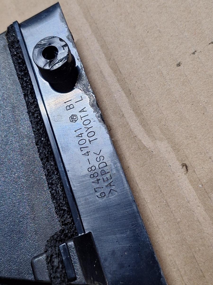 Ornament portiera spate stanga TOYOTA PRIUS _W3_ 2008 - 2015 67488-47041
