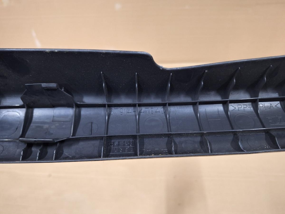 Capacprag  fata TOYOTA PRIUS _W3_ 2008 - >1.8 Hybrid 2ZR-FXE 67914-47040