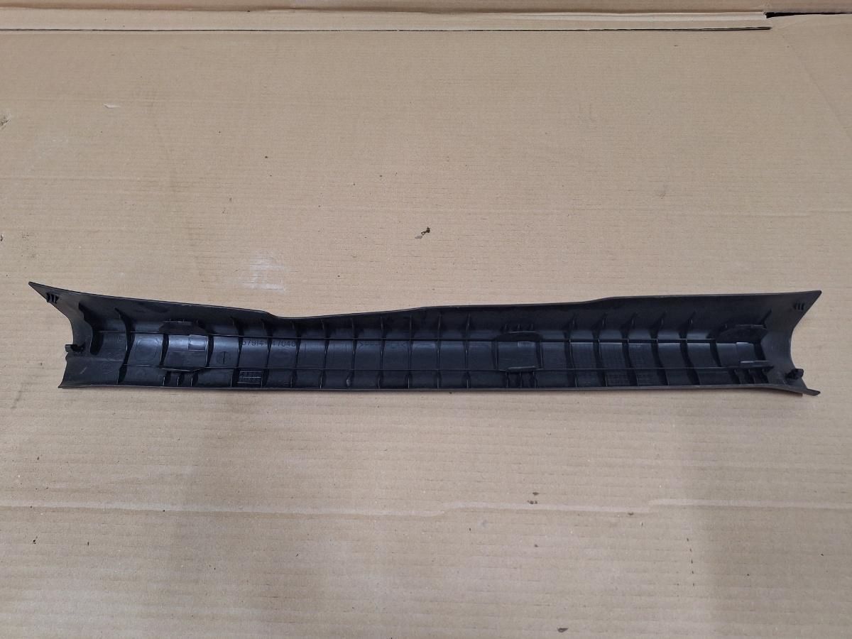 Capacprag  fata TOYOTA PRIUS _W3_ 2008 - >1.8 Hybrid 2ZR-FXE 67914-47040