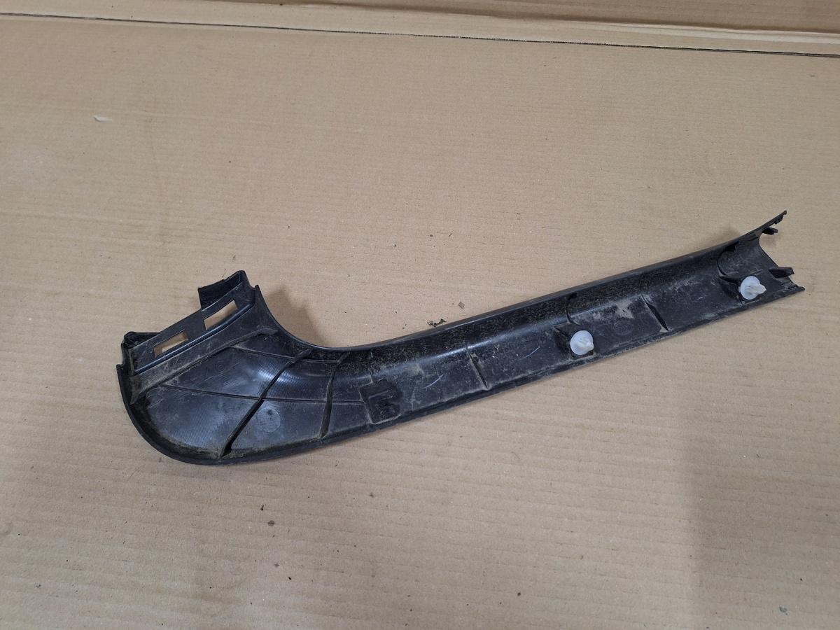 Ornament lateral hayon/portbagaj stanga TOYOTA PRIUS _W3_ 2008 - >1.8 Hybrid 2ZR-FXE 67938-47030