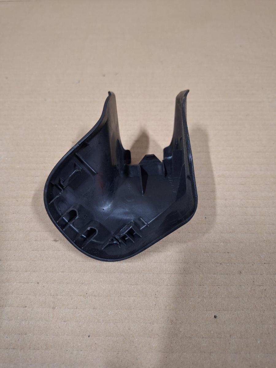 Ornamente sina de fixare scaun fata, sofer spate TOYOTA PRIUS _W3_ 2008 - >1.8 Hybrid 2ZR-FXE 72137-47040