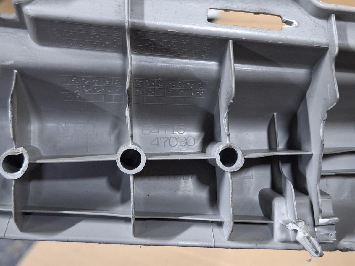 Ornament finitie  portbagaj TOYOTA PRIUS _W3_ 2008 - 2015 64716-47030