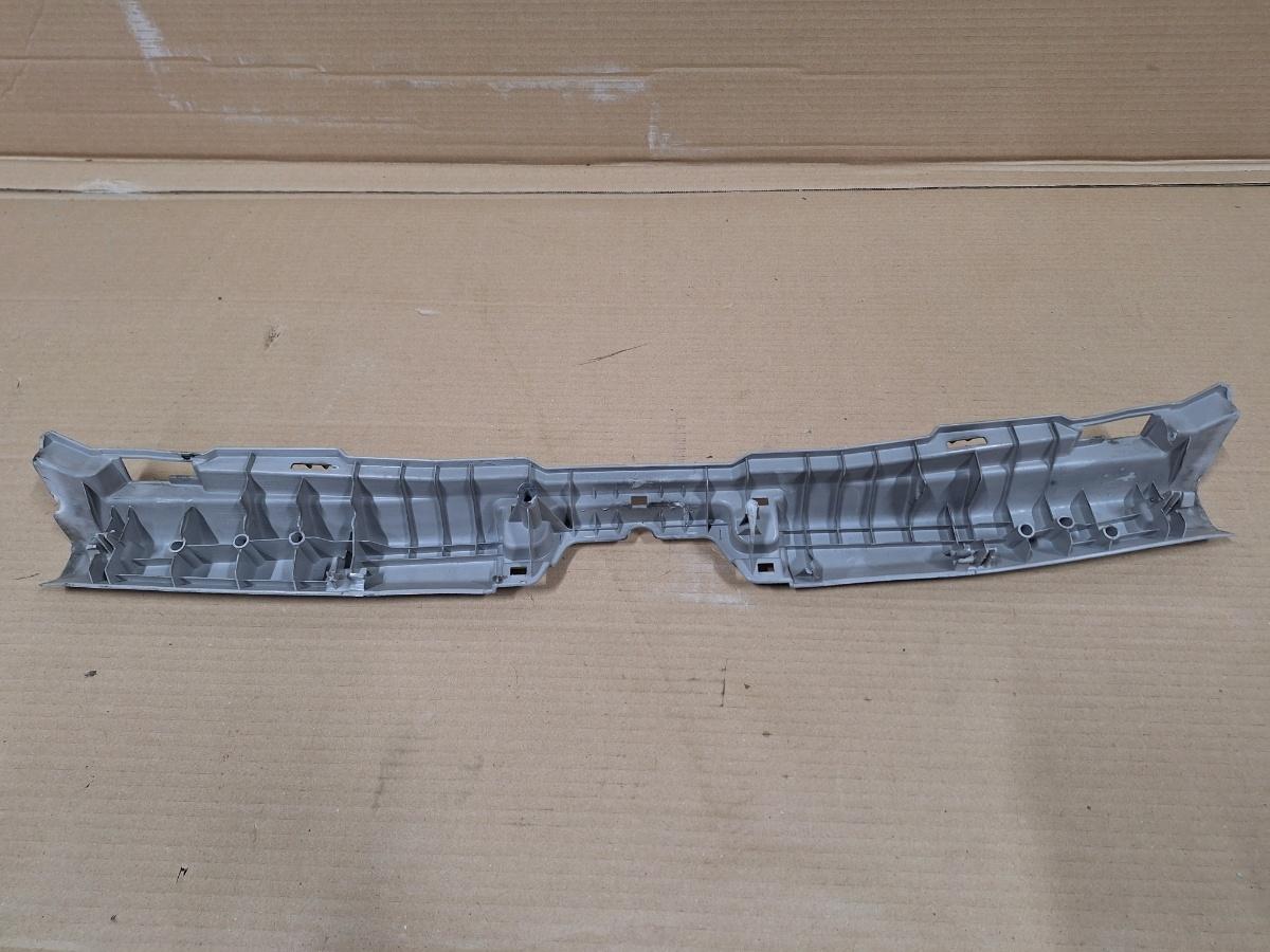 Ornament finitie  portbagaj TOYOTA PRIUS _W3_ 2008 - 2015 64716-47030