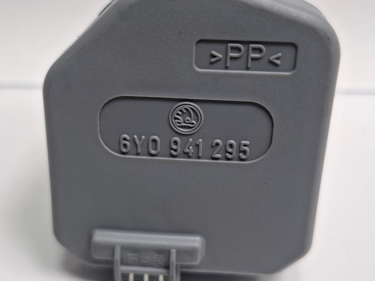 Motoras reglaj nivel far SKODA FABIA 6Y2 1999 - 20081.4 1.4 1.4 AME, AQW, ATZ 6Y0941295