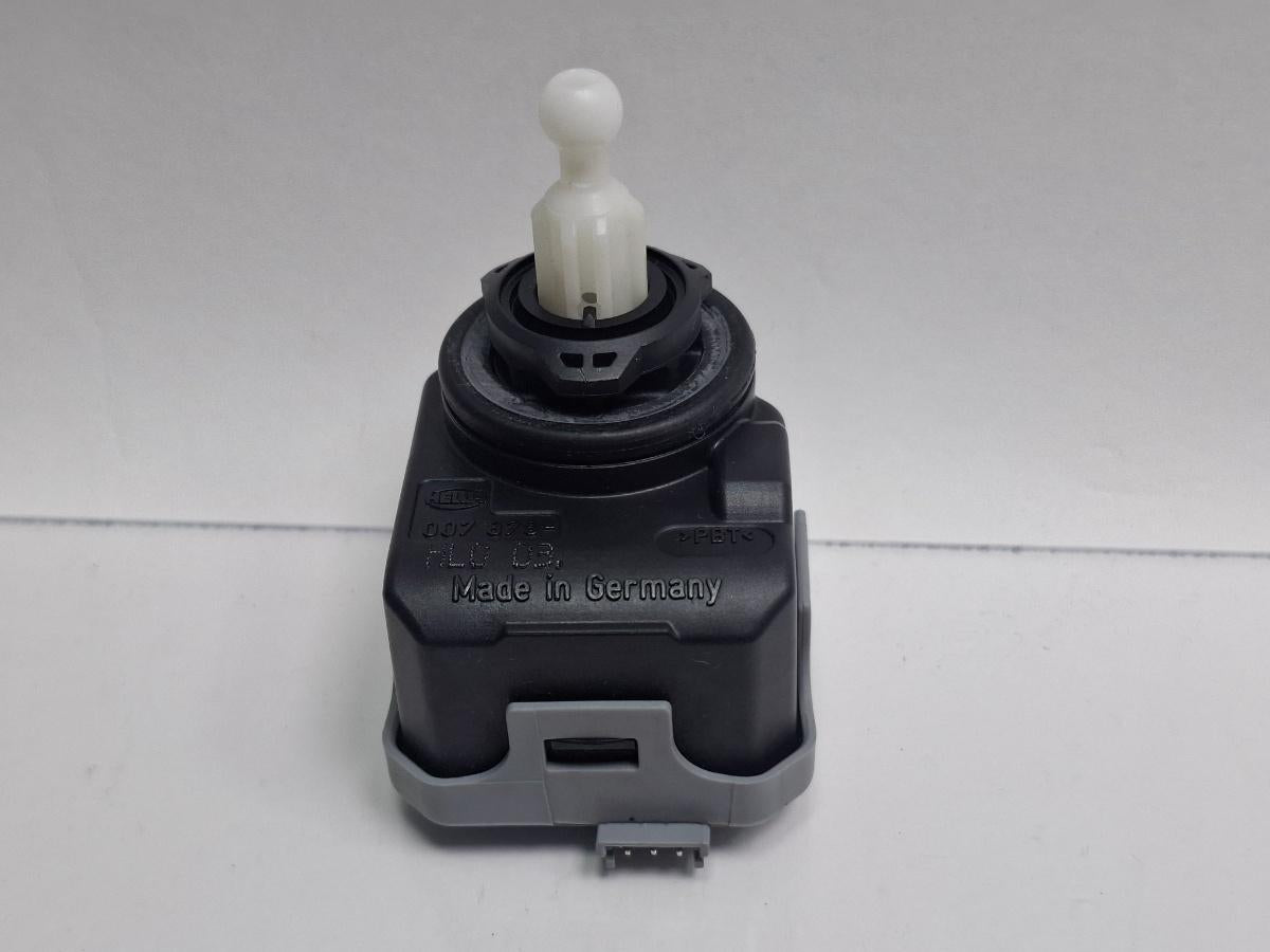 Motoras reglaj nivel far SKODA FABIA 6Y2 1999 - 20081.4 1.4 1.4 AME, AQW, ATZ 6Y0941295