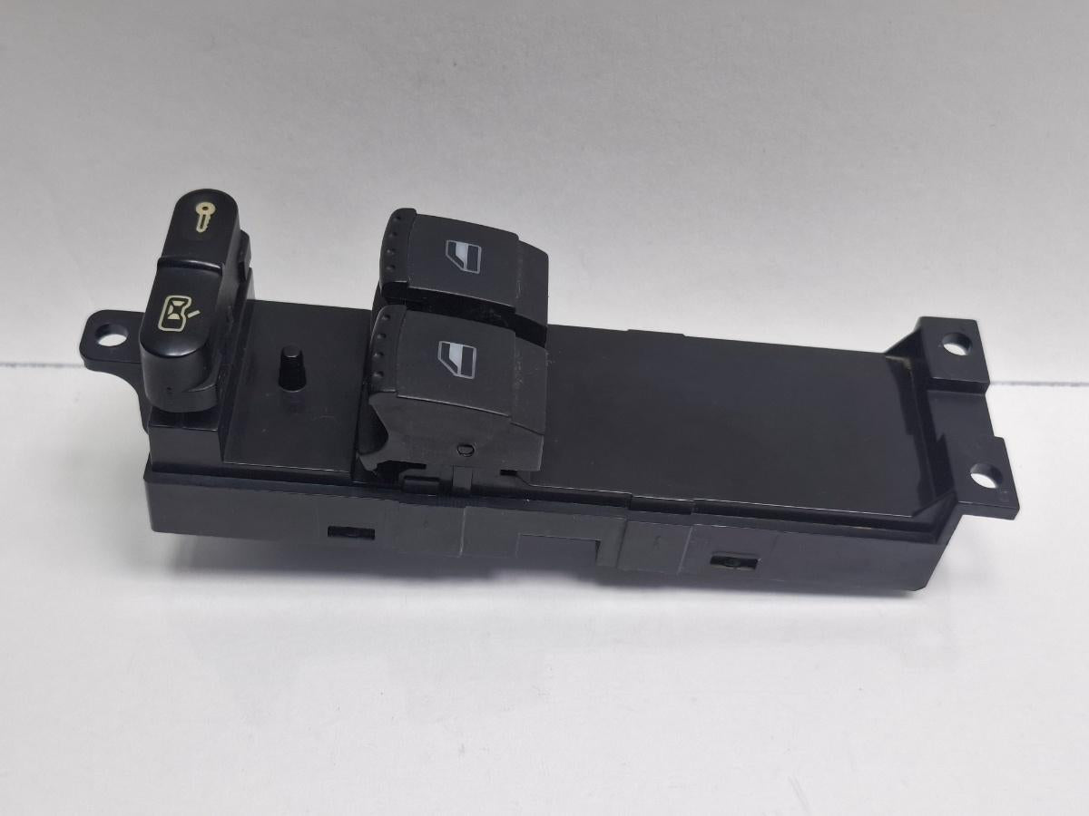 Butoane geamuri electrice stanga fata SKODA FABIA 6Y2 1999 - 20081.4 1.4 1.4 AME, AQW, ATZ 1J3959857A