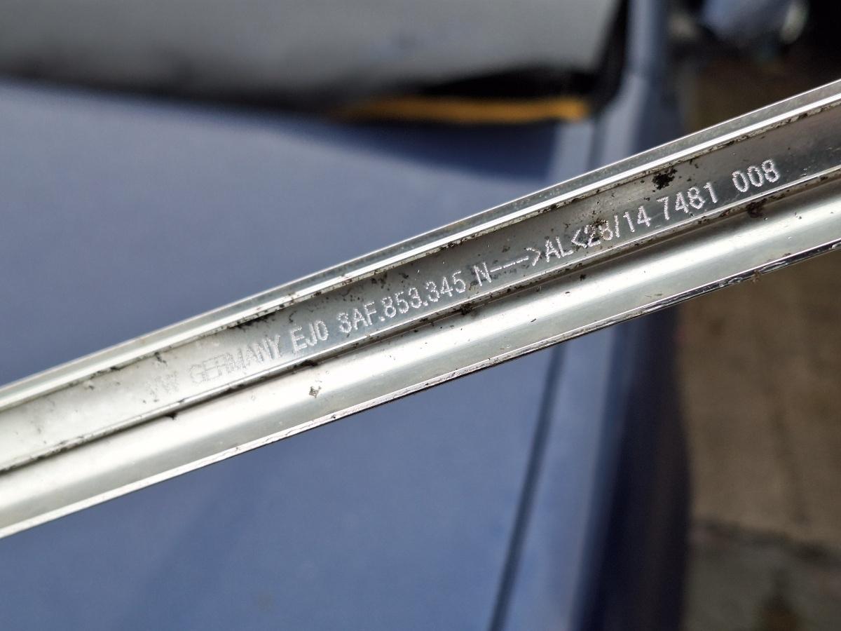 Ornament geam lateral spate stanga VOLKSWAGEN PASSAT 365 2010 - 2014 3AF853345N
