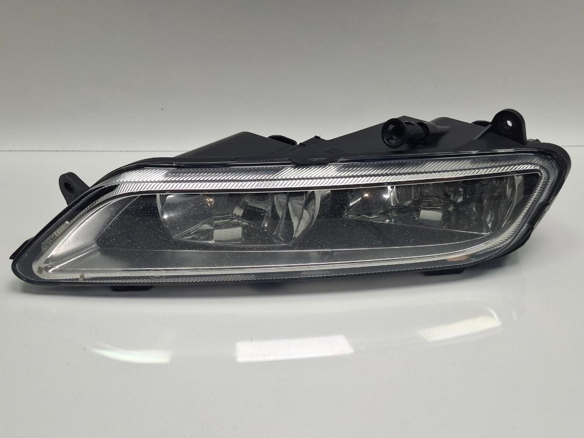 Proiector ceata dreapta VOLKSWAGEN PASSAT B7 365 2010 - 2014 3AA941662G